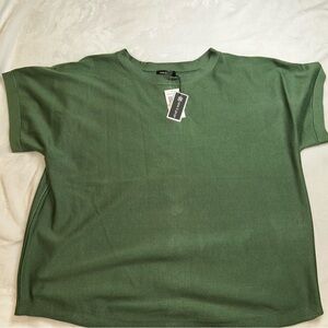 Cable & Gauge Olive Green Women's Top